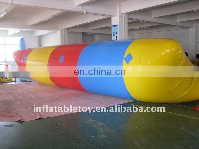 Inflatable water blob