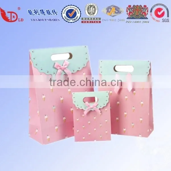 Eco friendly custom printed famous brand paper bag