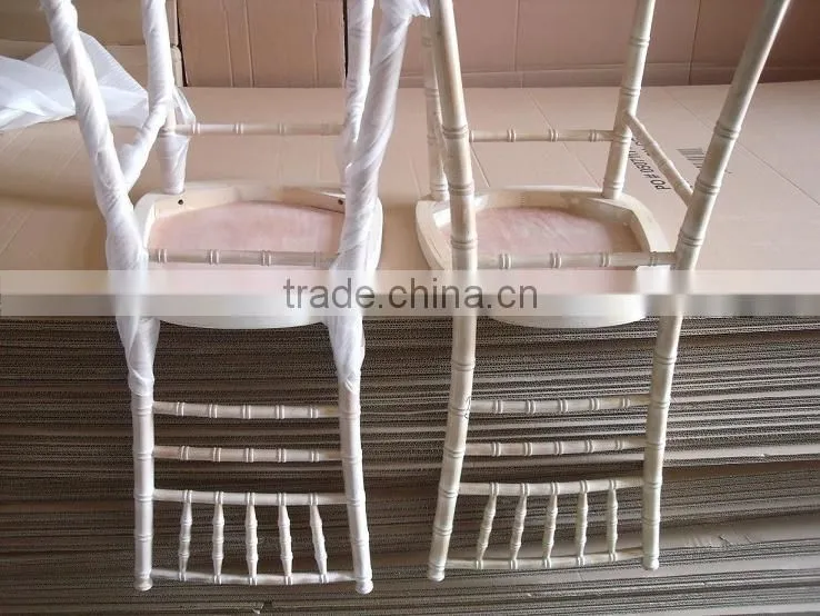 hot sale stackable UK style beech wood Banqueting Limewash chiavari chair