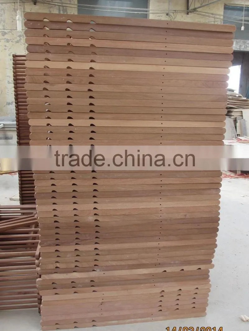 2017 Qingdao inflatable folding slat wooden beach chair