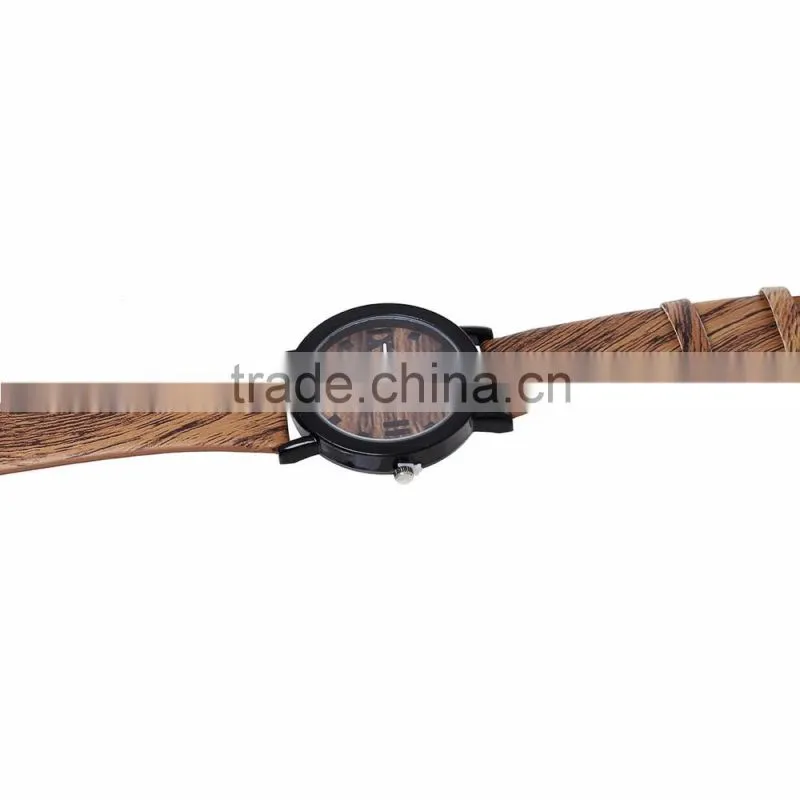 2017 Classical Fashion Round Brown Leather Unisex Wood Watch