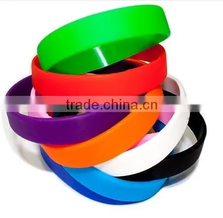 Hottest Selling Custom Silicone Bracelet Bangle Style Hand Bracelet