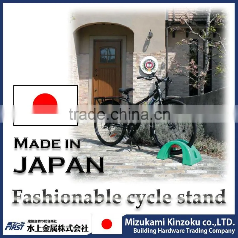 bicycle car rack made in Japan with excellent design to prevent from falling down by wind and contact