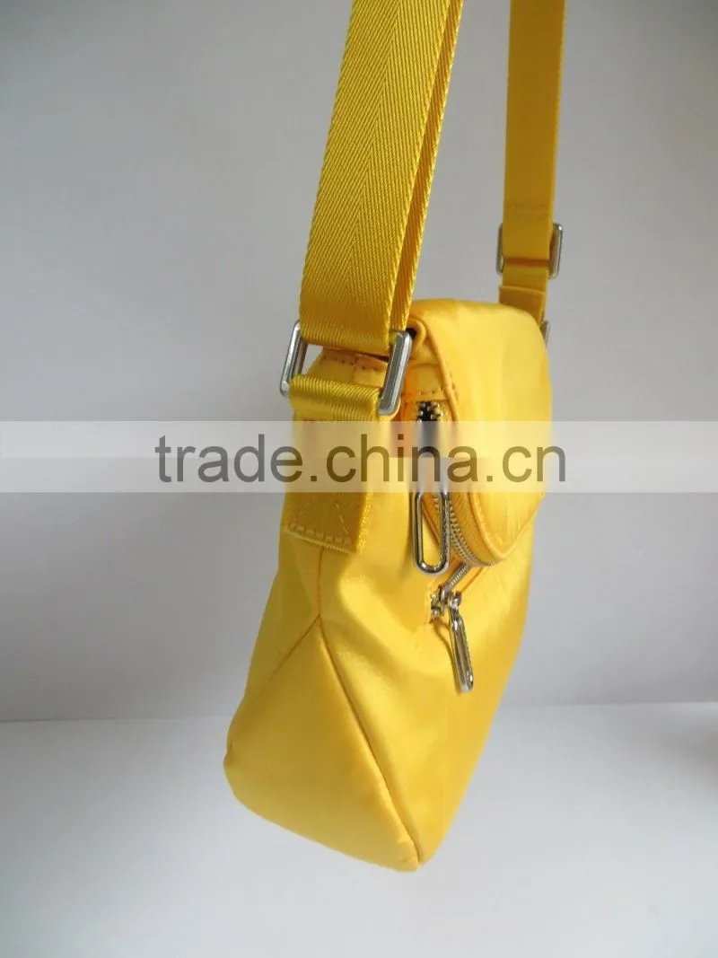 new style yellow waterproof handbag fashionable shoulder bag