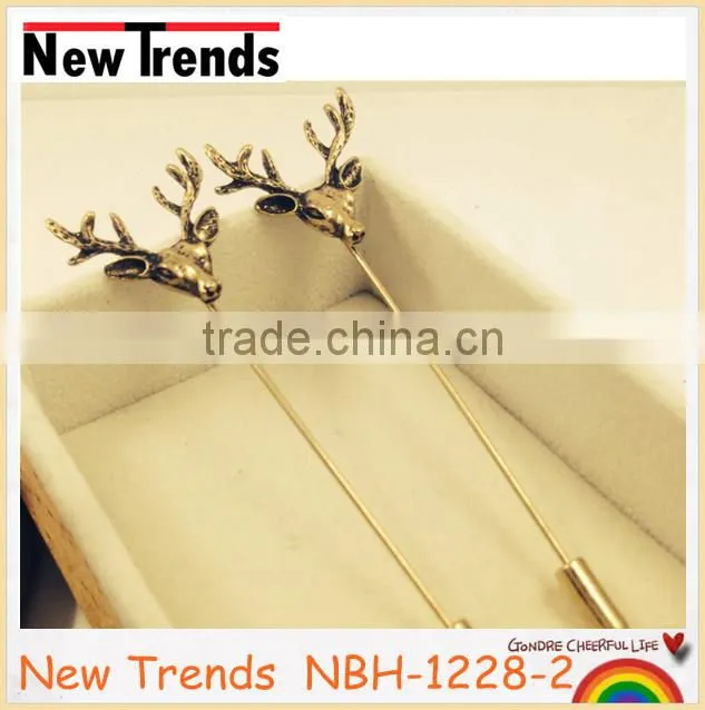 Wholesale deer shirt collar pins alloy deer lapel pin