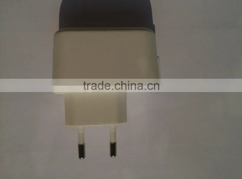 AC ADAPTER A31-501000 5V 1A with USB port for cellphone use