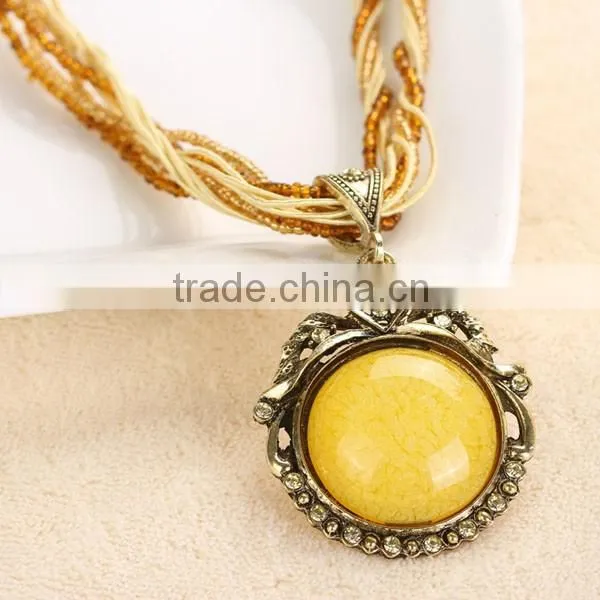 Bohemian Style Vintage Heart Design Round Stone Necklace