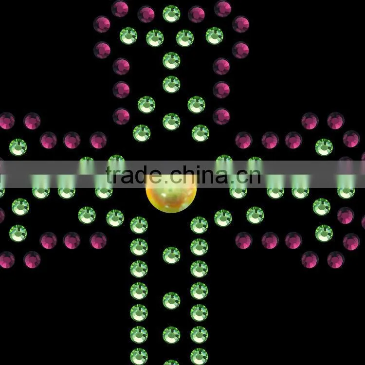 T14050018 Wholesale Cross Hot Fix Rhinestone Motif