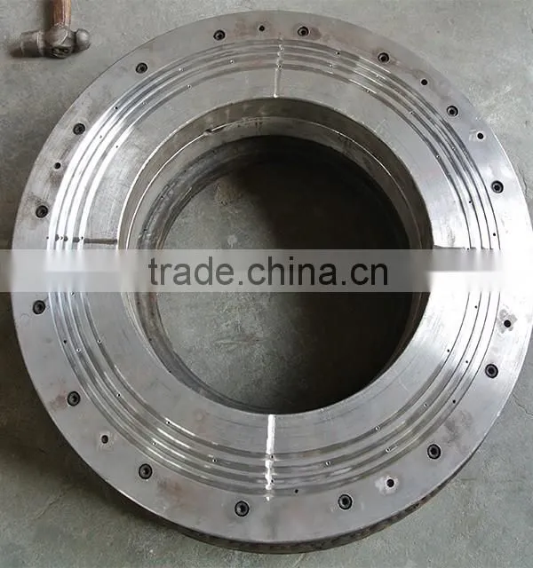 Bicycle tire molding machine