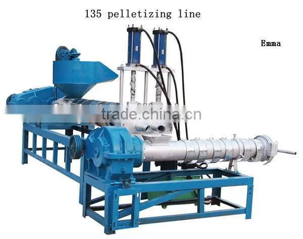 Plastic pelletizing machine
