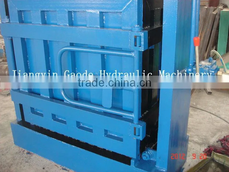 HC82-250F Waste Cotton Vertical Hydraulic Baler