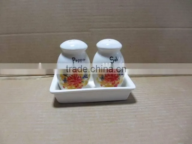 Triangle shaped Ceramic Salt & Pepper Sets