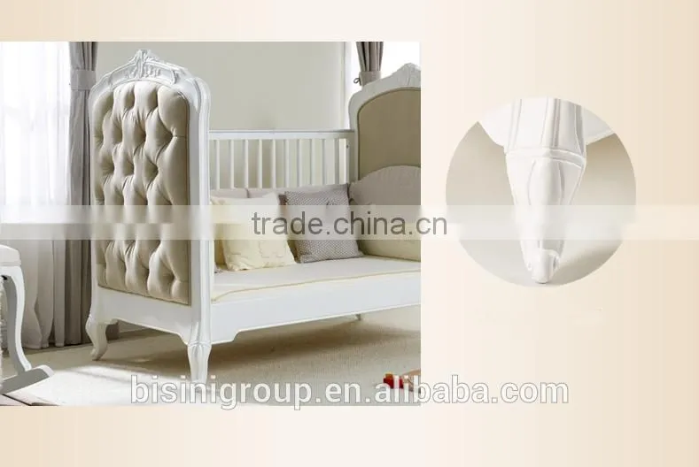 French Style Elegant Portable Baby Bed, Environmental Wooden Baby Crib
