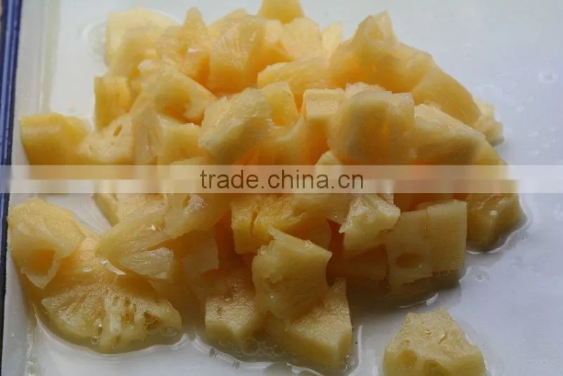 canned pineapple tidbits