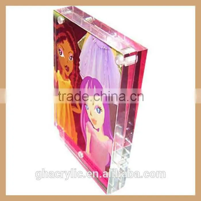 Wholesale magnetic photo frame made of eco-friendly material acrylic