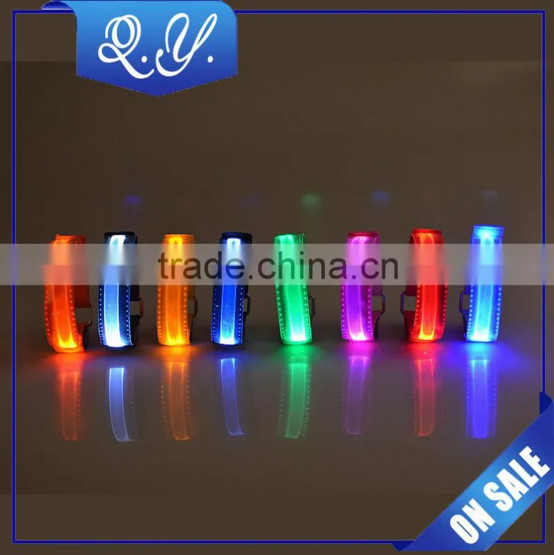Colorful Plastic Bangles LED Flashing Body Jewelry with Factory Price