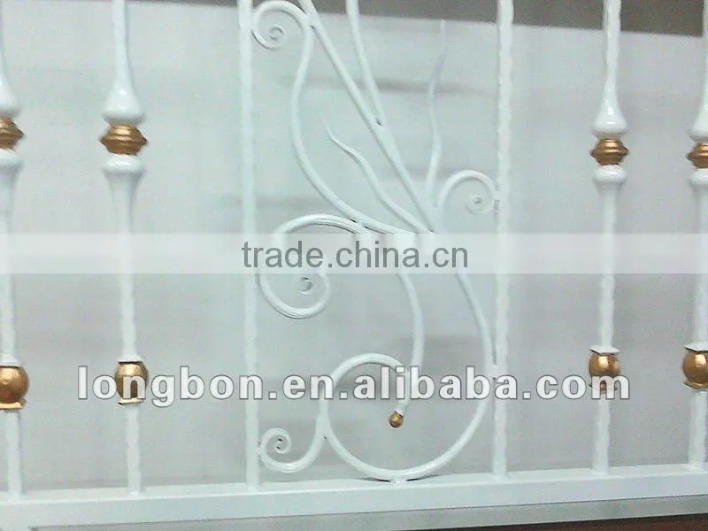 2014 Top-selling rod iron pvc coated garden fencing