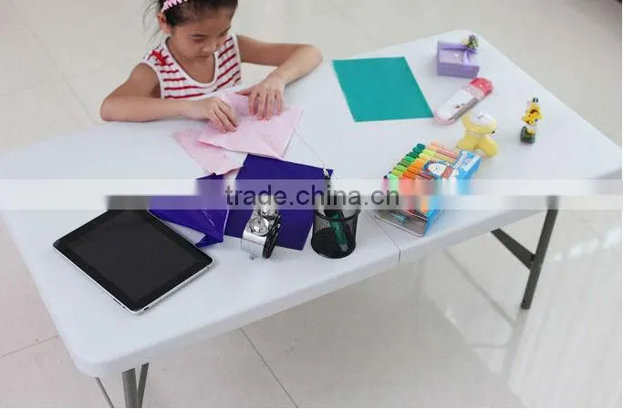 4 Feet Convenient Folding Table