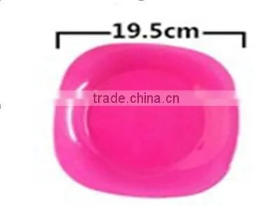 Pierced plastic plate with high quanlity and competitive price