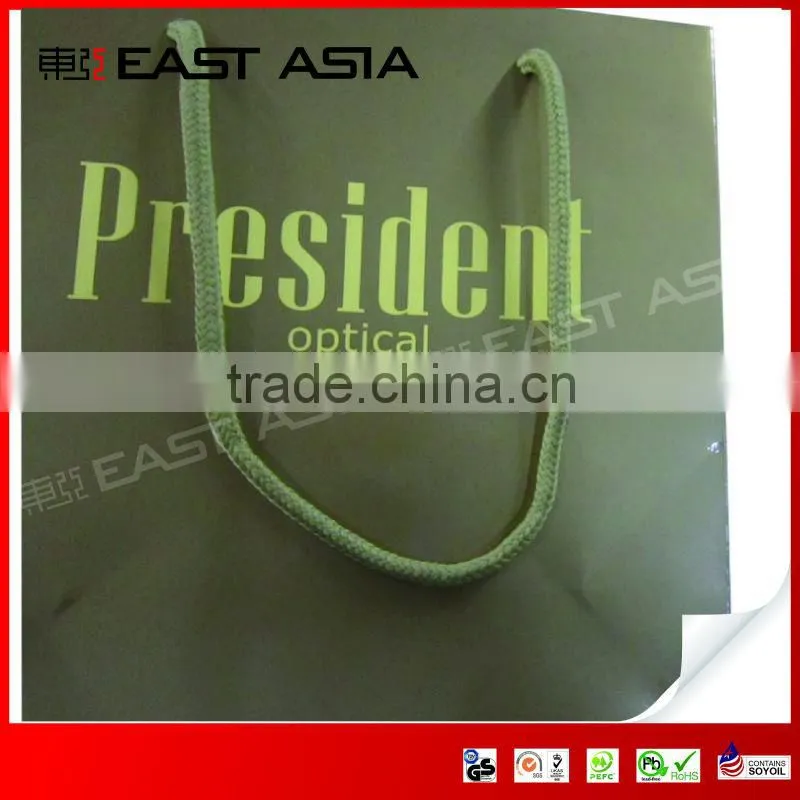 Glossy Clothing Paper Bags for American Market