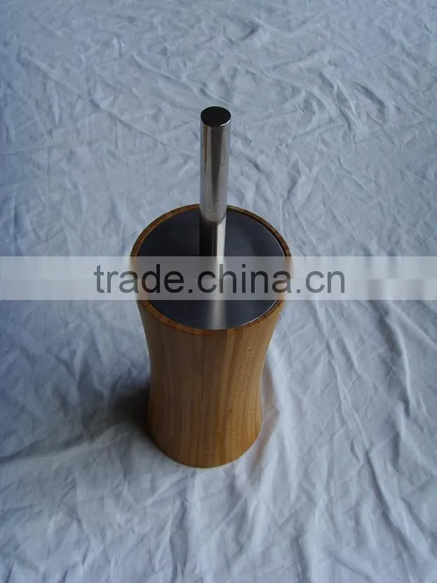 Bamboo bathroom accessories