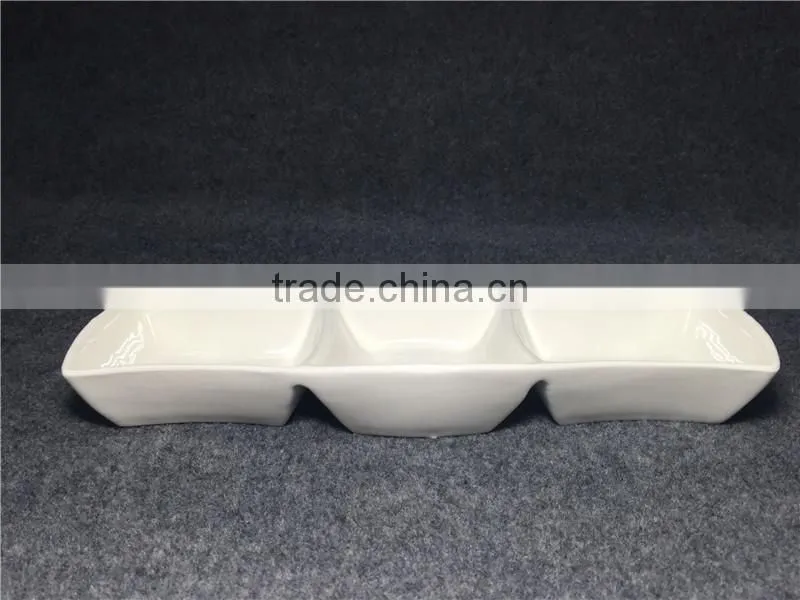 small ceramic boat shaped dishes