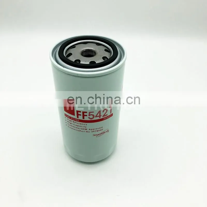 Excavator Engine Fuel Filter 84412164 BF7922 FF5612 FF5421