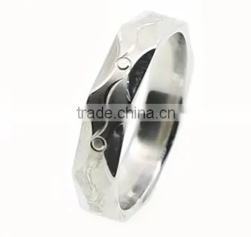 Customized Stainless Steel Cheap Engraved Woman Carved Ring SR-5020