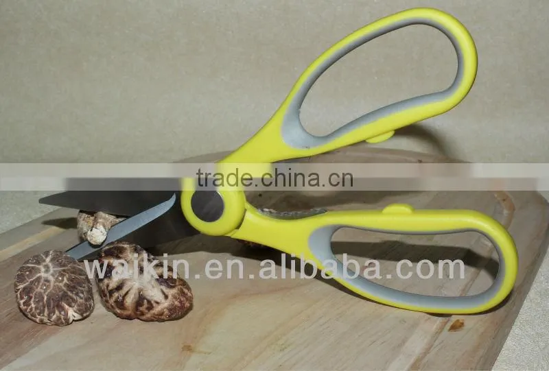 Mutifuntion Kitchen scissors With cracker's function