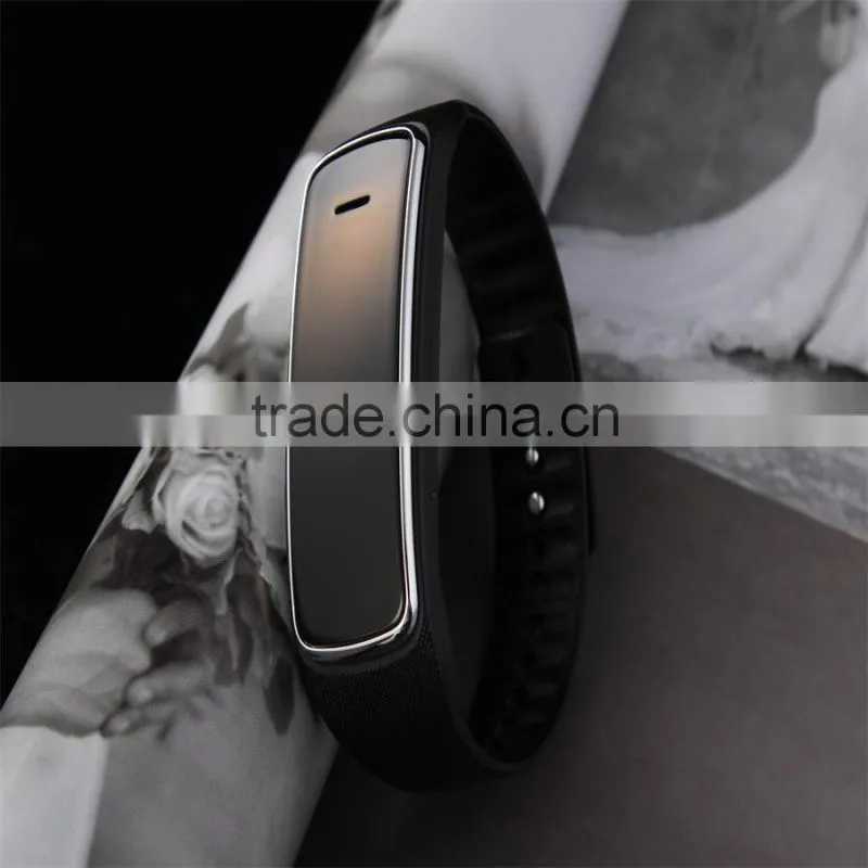 New waterproof bluetooth smart bracelet with anti-theft alarm and sleep management
