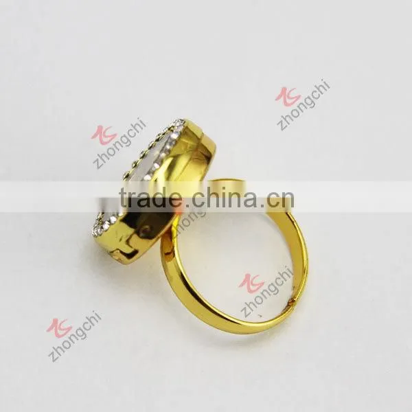 Magnetic floating living high grade charm locket