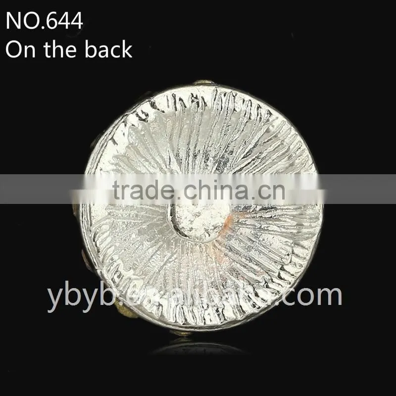 21mm Alloy rhinestone claw holder fashion pearl button garment accessories sweater embellished pearl button-644