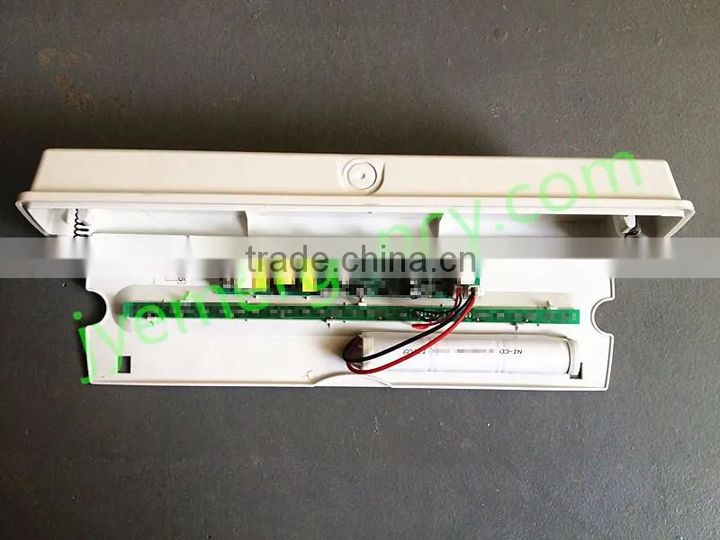 RECHARGABLE IP65 LED EMERGENCY LIGHTING BULKHEAD JY-10388A