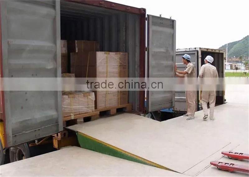 Warehouse Stage Using Static Dock Ramp