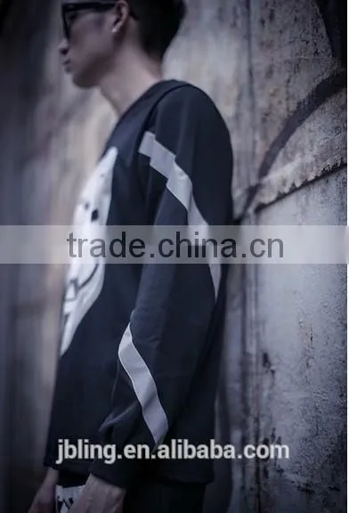 3m relective mask printed crewneck sweatshirt