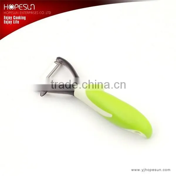 Popular vegetable tool red color best stainless steel carrot peeler with plastic handle