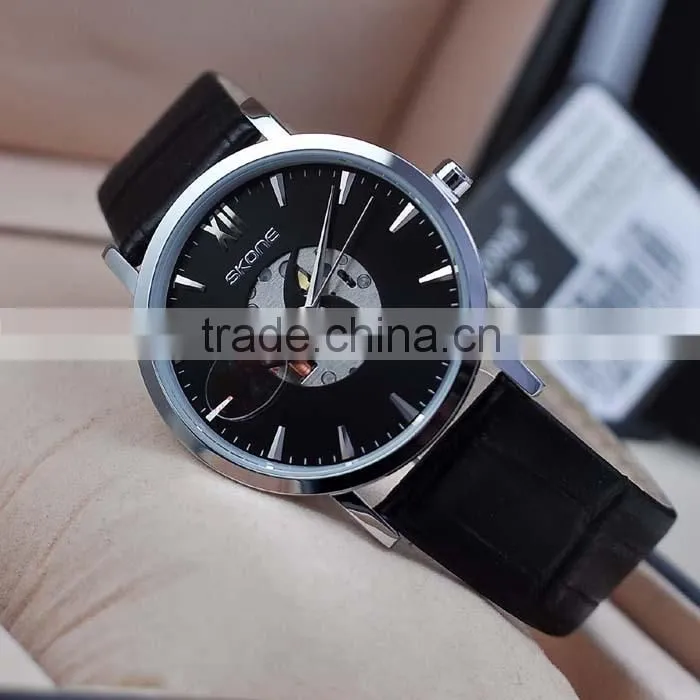 Men Charming Leather Sports High Quality EYKI Brand Water Resistant Watch