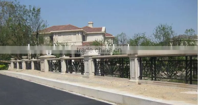 2015 Top-selling hand forged rod iron balcony fence