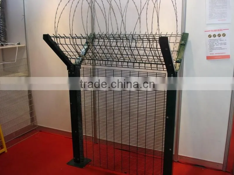 Manufacturer pvc coated galvanized 358 fence /358 security fence/358 security fence prison mesh/