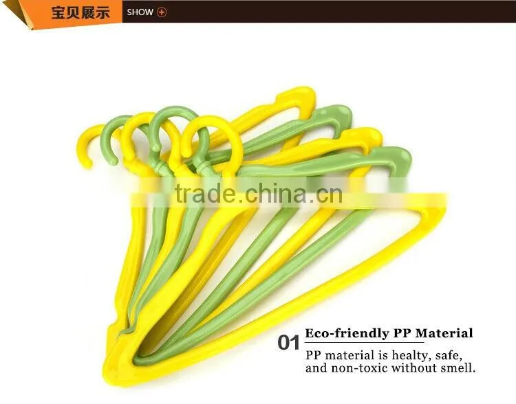 Eco-friendly short baby plastic clothes hanger