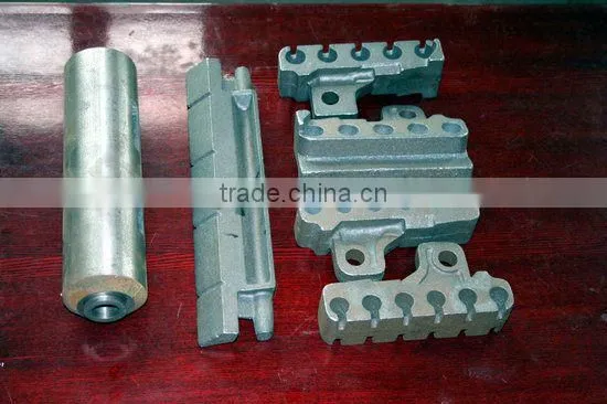 Cross beam chain fire grate