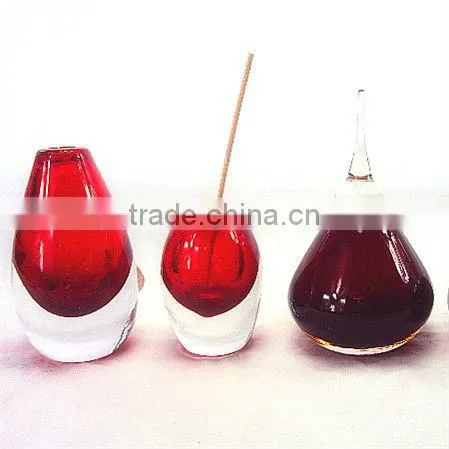 hand blown perfume bottles with lid;blue crystal glass aroma fragrance diffuser professional musk home ornament