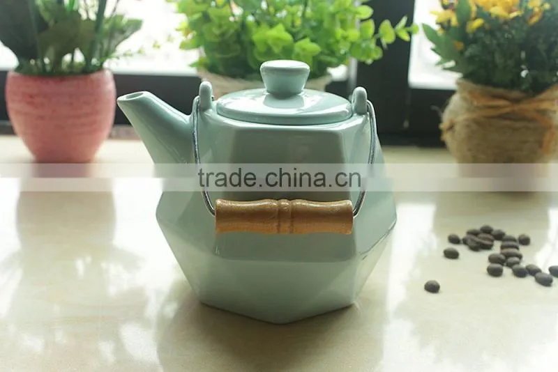 Customize logo porcelain chinese tea pot with steel handle