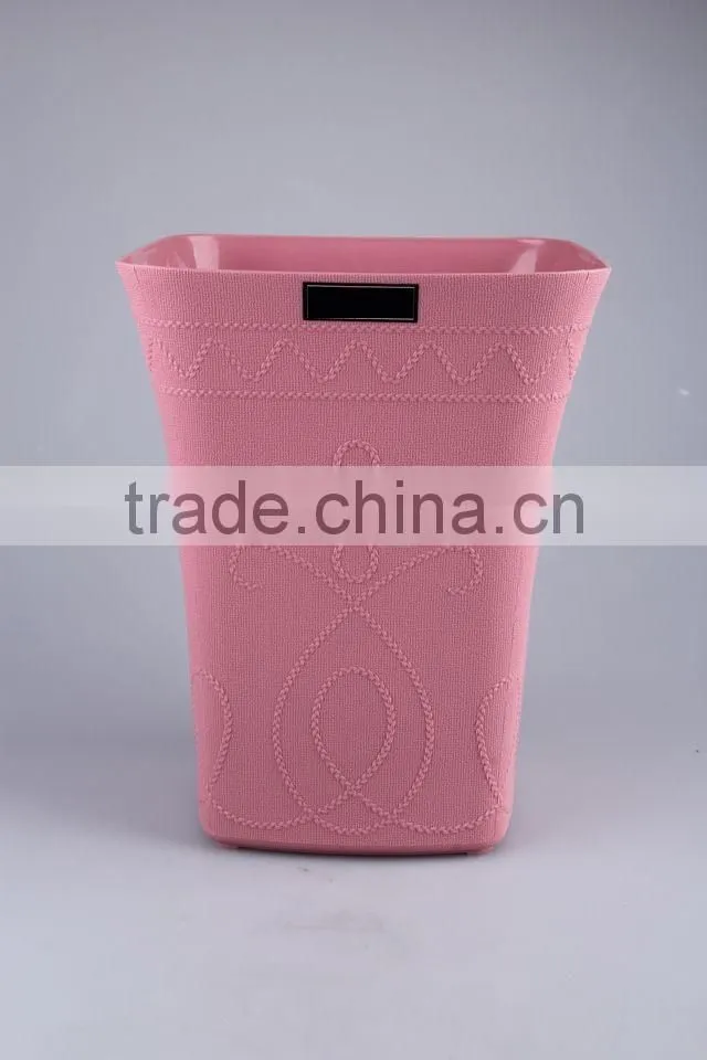 Household Garbage Can/Rubbish Bin With Relief Pattern/Plastic Trash Can