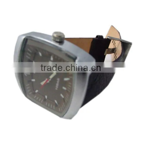 popuar cool leather band quartz logo men watch