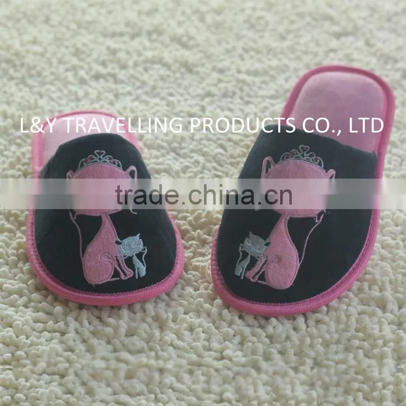 Meow embroidered coral fleece women indoor Slippers