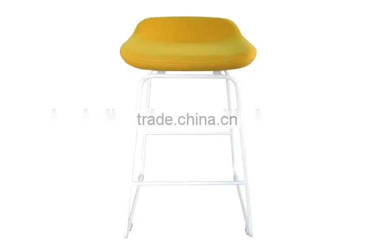 BS013 Swivel bar stool with backrest