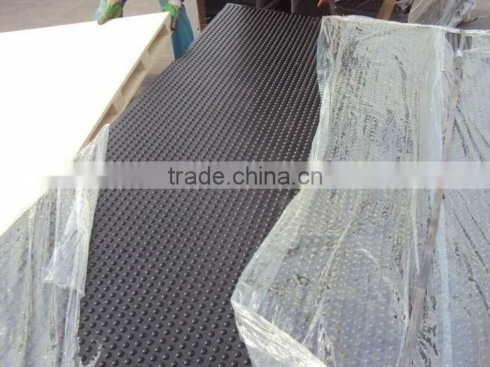 Stable Rubber Mat in Dairy Farms 4'x6'x17mm