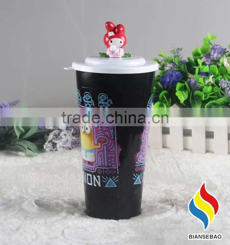 BPA free customized made pp plastic cup with top figurine
