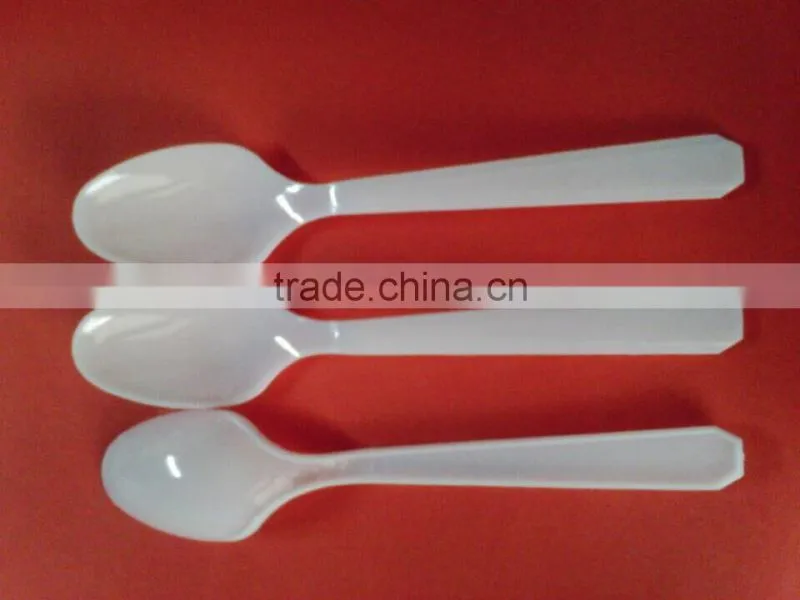 Plastic Spoons Forks and Knives